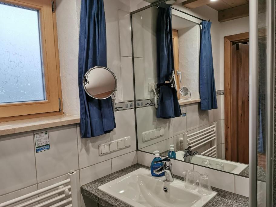 Gaestehaus Obersulzberglehen Guest house *